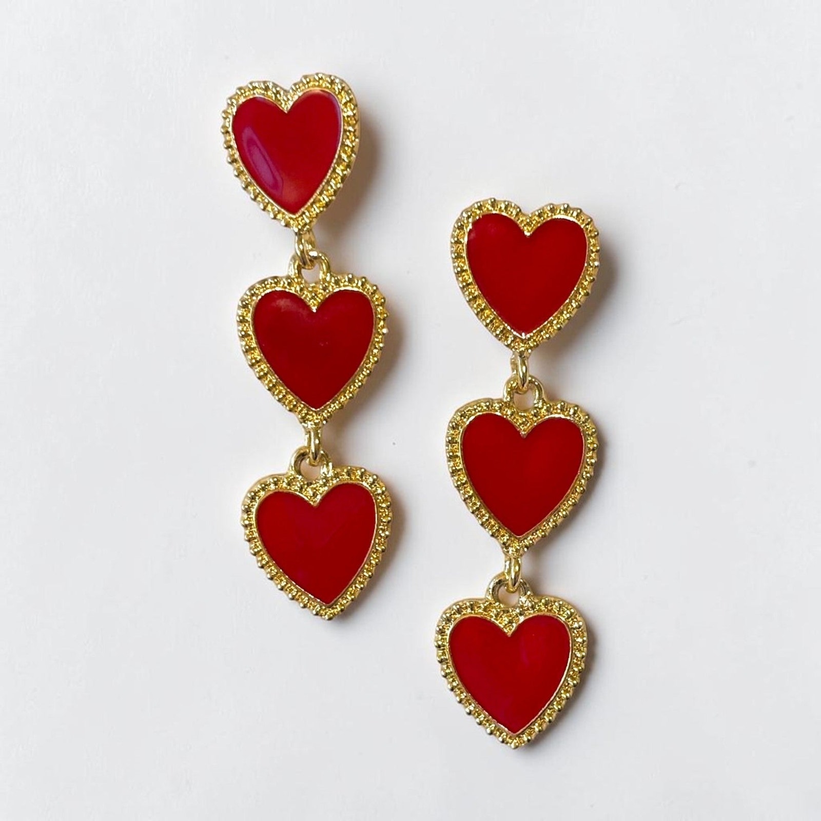 3 Hearts Long Dangle Earring 16$